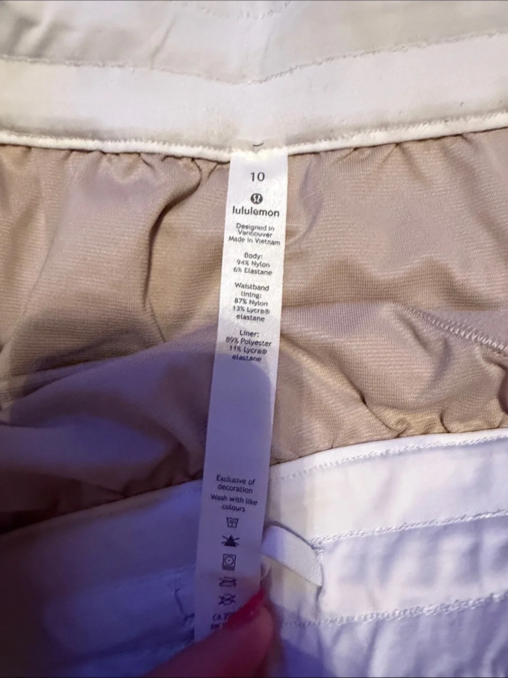 Lululemon Hotty Hot Shorts, high rise 4” size 10, white/cream